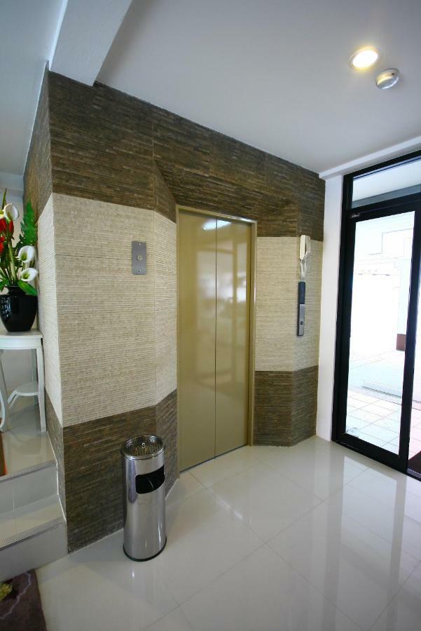 At Home Phetkasem Bangkok Ngoại thất bức ảnh