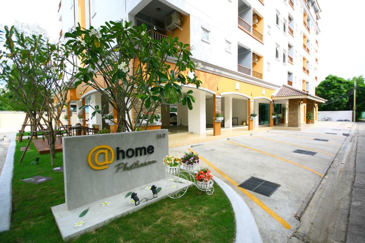 At Home Phetkasem Bangkok Ngoại thất bức ảnh
